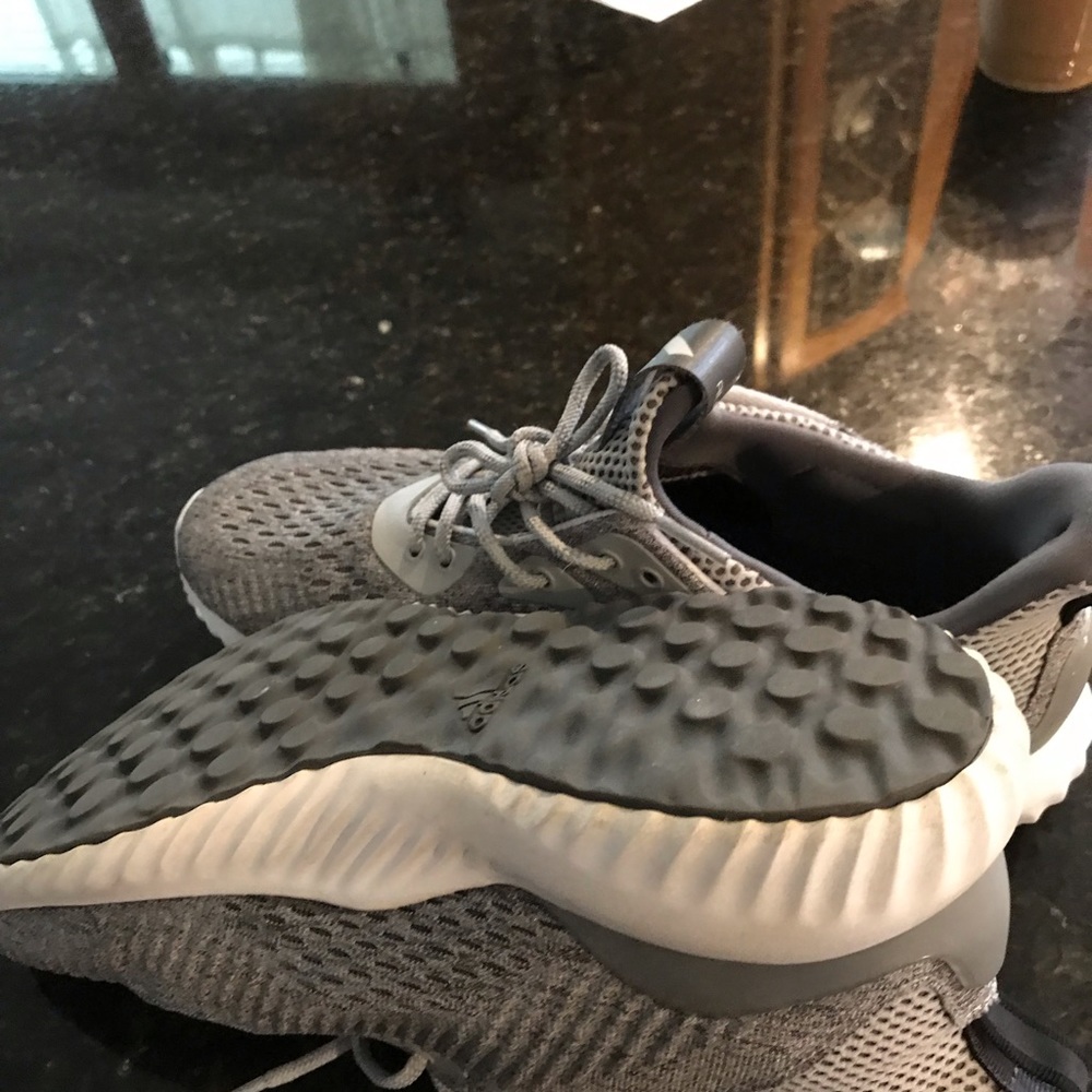 Men’s 8 1/2 addias sneakers